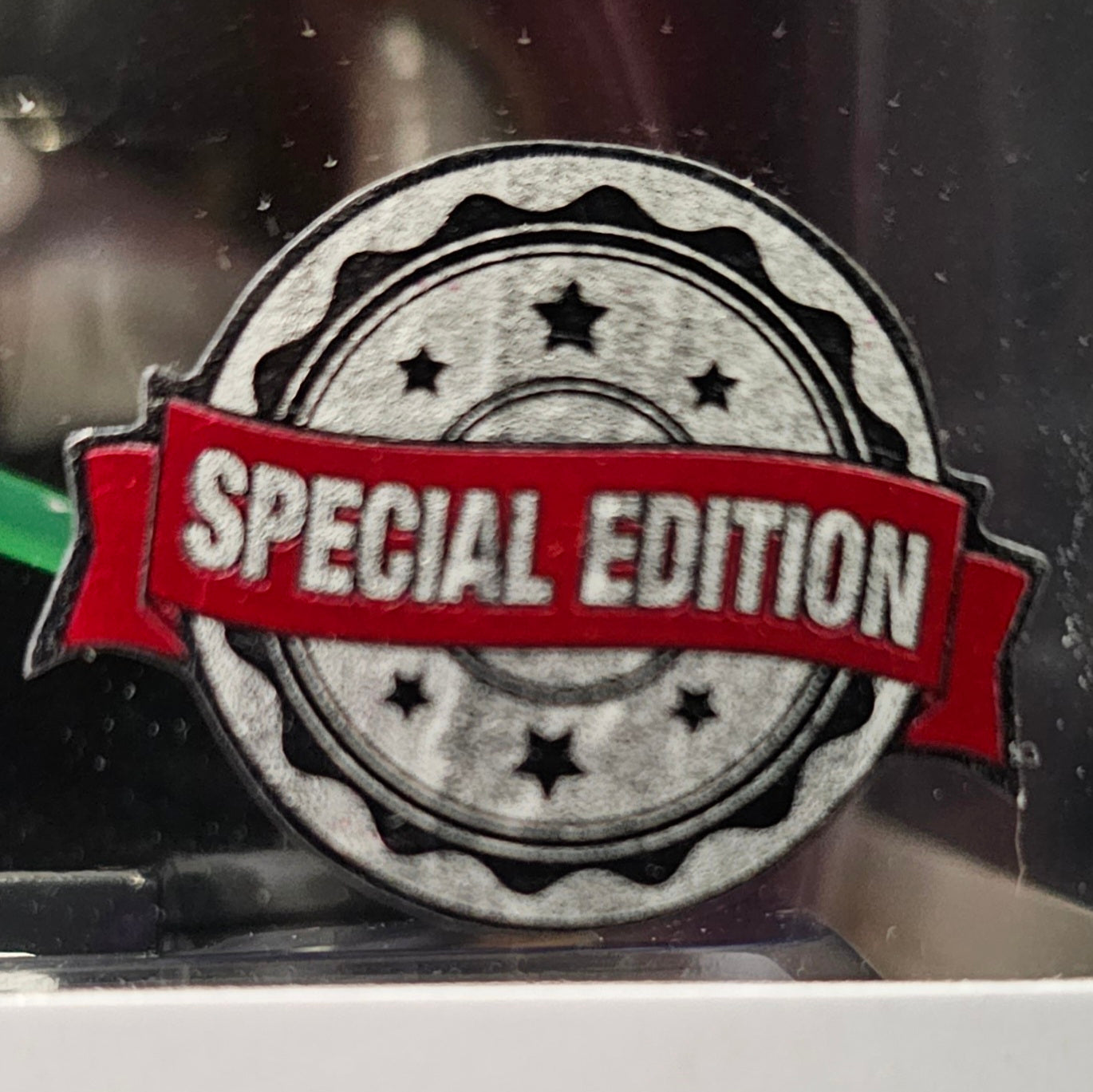 Star Wars Pop! Vinyl Figure Luke Skywalker (Hood) [126] - Fugitive Toys