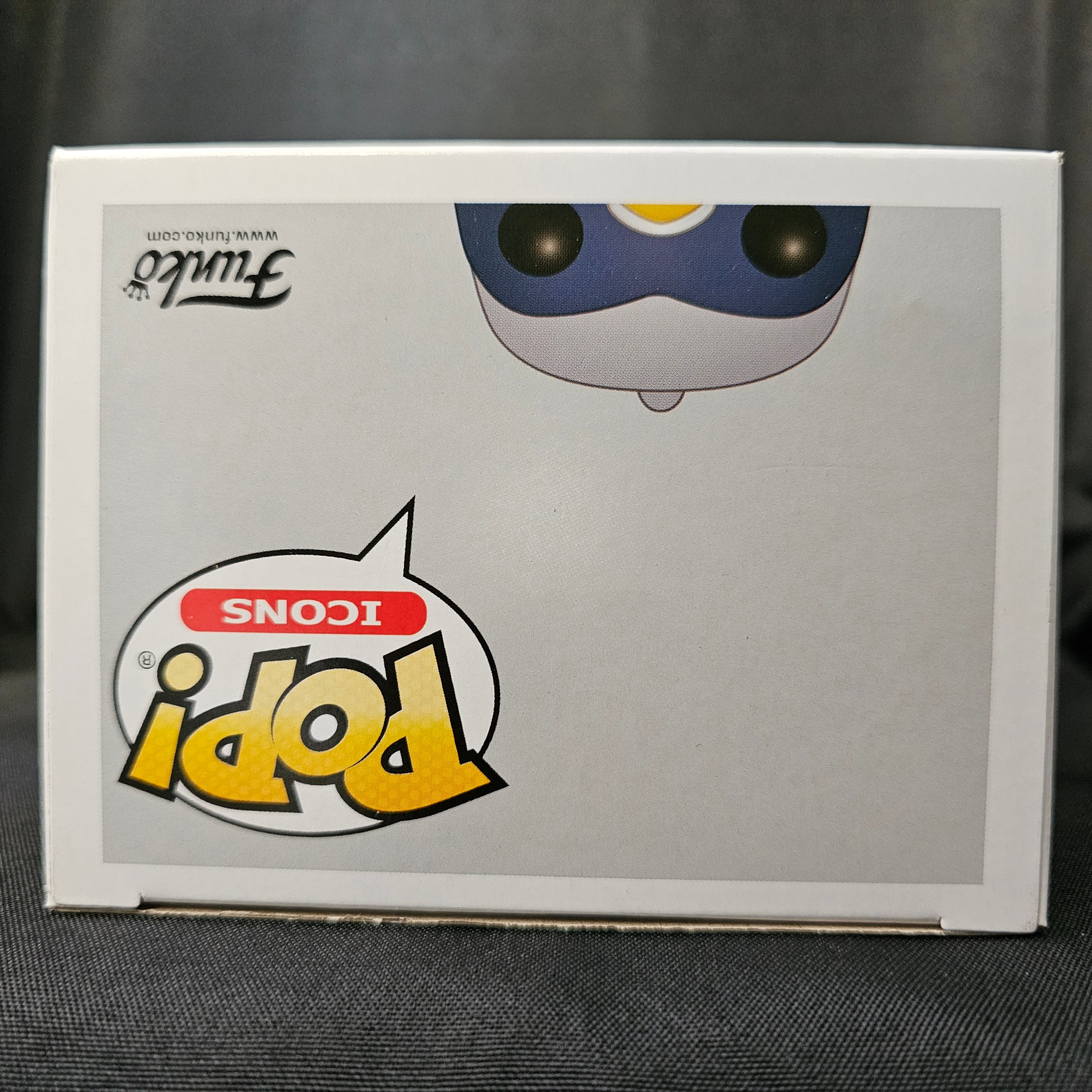 Icons Pop! Vinyl Figure Paulie Pideon [White Pinstripes] [NYCC 2019] [23] - Fugitive Toys