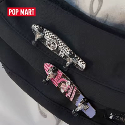 POP MART SKULLPANDA Hypepanda Idol Trainee Finger Skateboard Badge - Fugitive Toys
