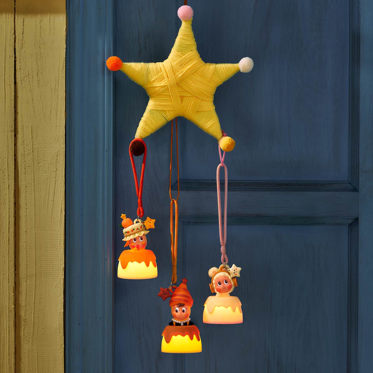 POP MART Twinkle Twinkle Savor the Moment Series-Night Light Pendant [1 Sealed Case] - Fugitive Toys