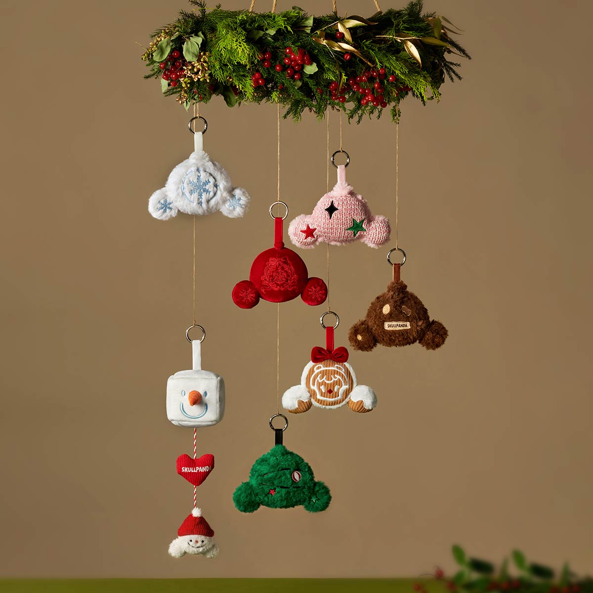 POP MART SKULLPANDA Tell Me What You Want Series Plush Pendant [1 Blind Box] - Fugitive Toys